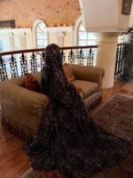 ⁦عباية تايجر | إطلالة جريئة بلمسة فاخرة⁩ - الصورة ⁦3⁩