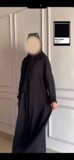 ⁦عباية كريب بيزك | عباية كريب سعودي فاخرة | صناعة سعودية كاملة | مستوردة من السعودية⁩ - الصورة ⁦7⁩