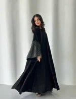 ⁦عباية الهنوف من السعودية فاخرة بأكمام منقطة | مستوردة من السعودية | خامة Premium⁩ - الصورة ⁦4⁩